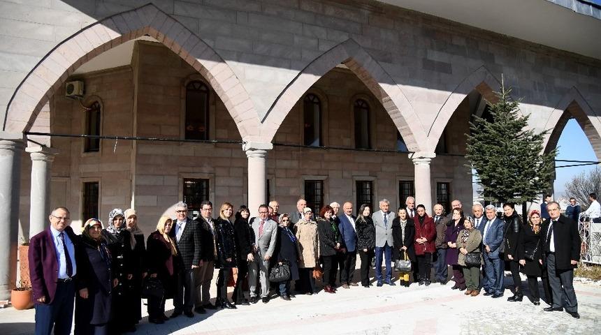 Başkan G&uuml;naydın 5 yıl g&ouml;rev yaptığı meclis &uuml;yeleriyle buluştu