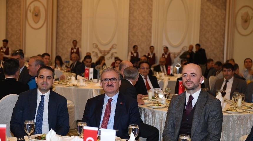 Vali Karaloğlu: &ldquo;Antalya m&uuml;kemmeli arıyor&rdquo;