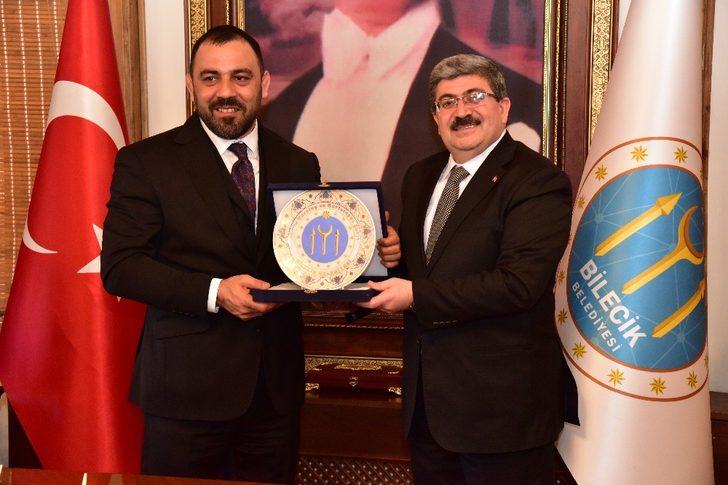 Bakan Yardımcısı Yerlikaya, Başkan Can’ı makamında ziyaret etti G2