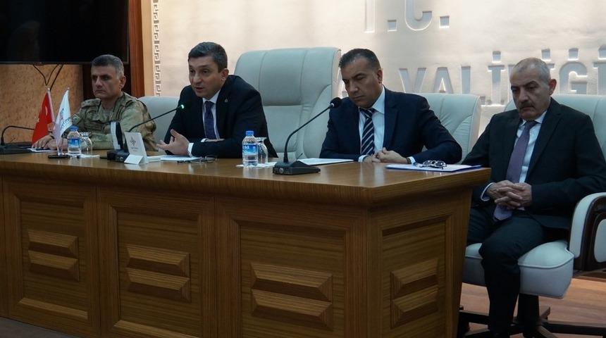 Vali Şahin basın mensupları ile bir araya geldi