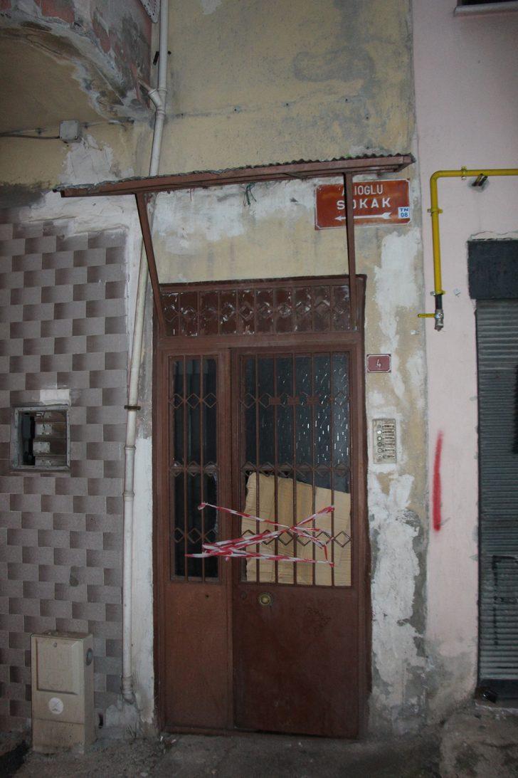 Trabzon’da 4 katlı bina çatlaklar nedeniyle boşaltıldı! Binada bir tek o kaldı G5