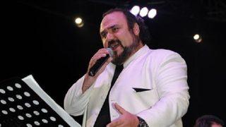 Hakan Aysev, Sedat Öztoprak'ın tabutuyla selfie yaptı