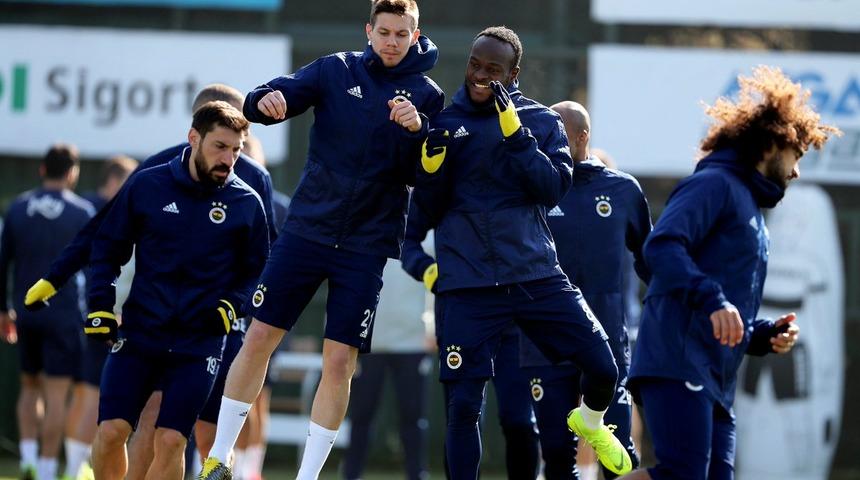 Fenerbahçe, Avrupa'da 230. maçında 