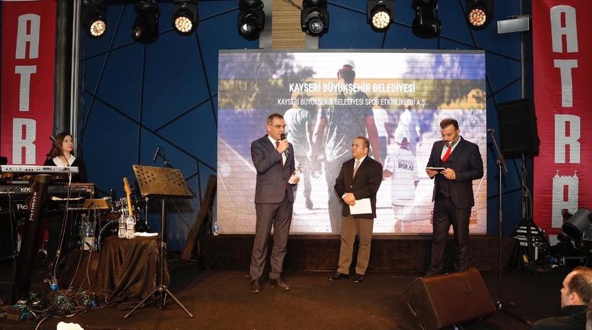 Kayseri&rsquo;ye &rsquo;Yılın Mutlu Şehri&rsquo; &ouml;d&uuml;l&uuml;