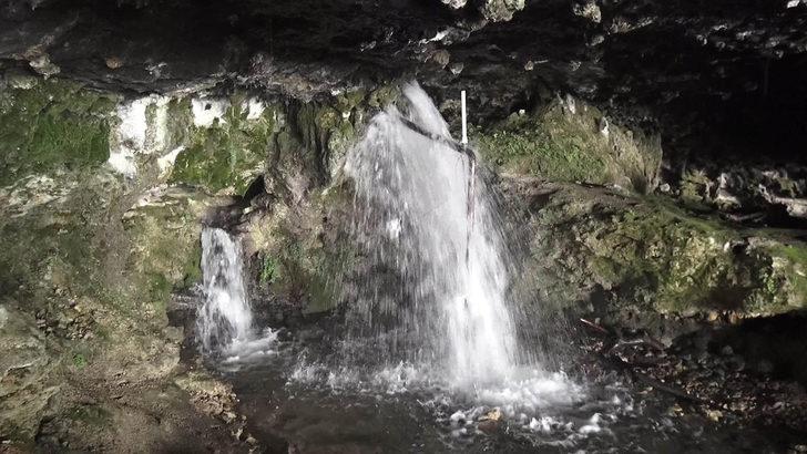 Bu mağaranın içinden su akıyor! Efsaneyi duyan oraya koşuyor G5