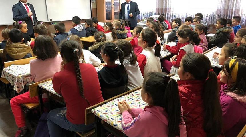 Kırkağa&ccedil;lı &ouml;ğrencilere "Kariyer G&uuml;nleri" etkinliği