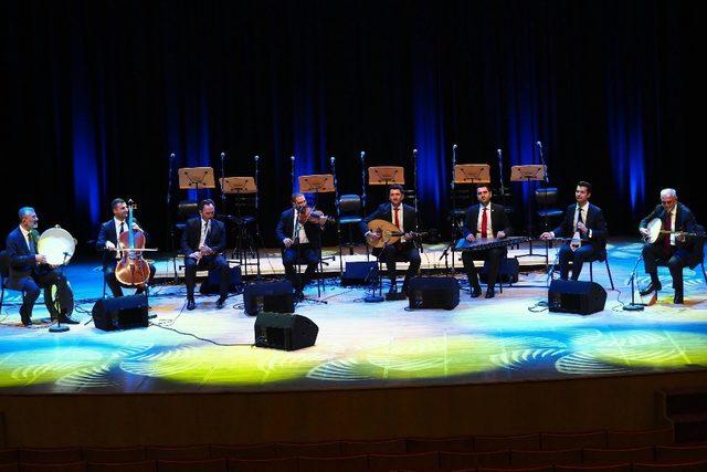 M&uuml;nip Utandı&rsquo;dan Alaeddin Yavaş&ccedil;a eserleri 1