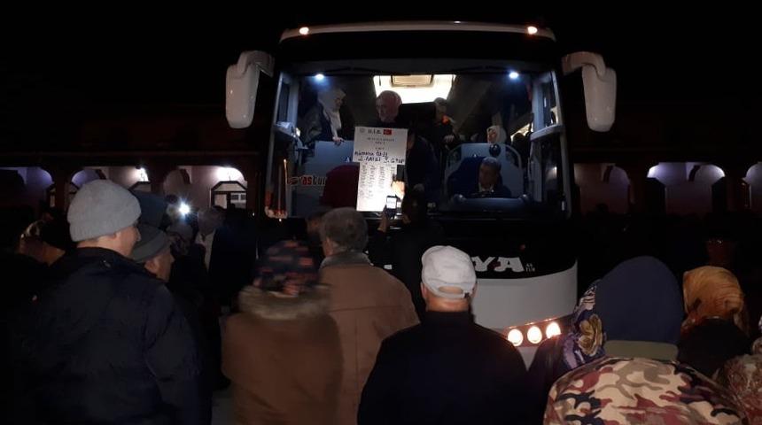 Emet&rsquo;te Umre kafilesi dualarla uğurlandı