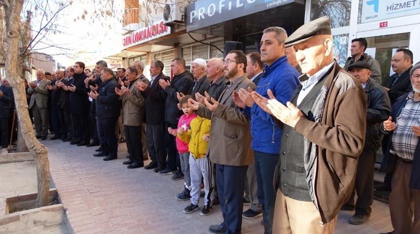 Hisarcık’ta umre kafilesi dualarla uğurlandı