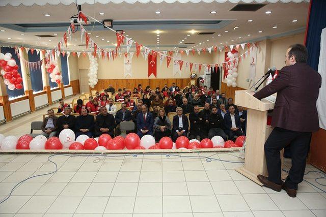 Vali Pehlivan, Türk Kızılayı Bayburt Şubesi Olağan Genel Kurul Toplantısı’na katıldı