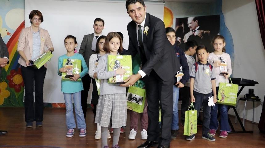 Kitap kurtları K&uuml;t&uuml;phane Haftası&rsquo;nda &ouml;d&uuml;llendirilecek