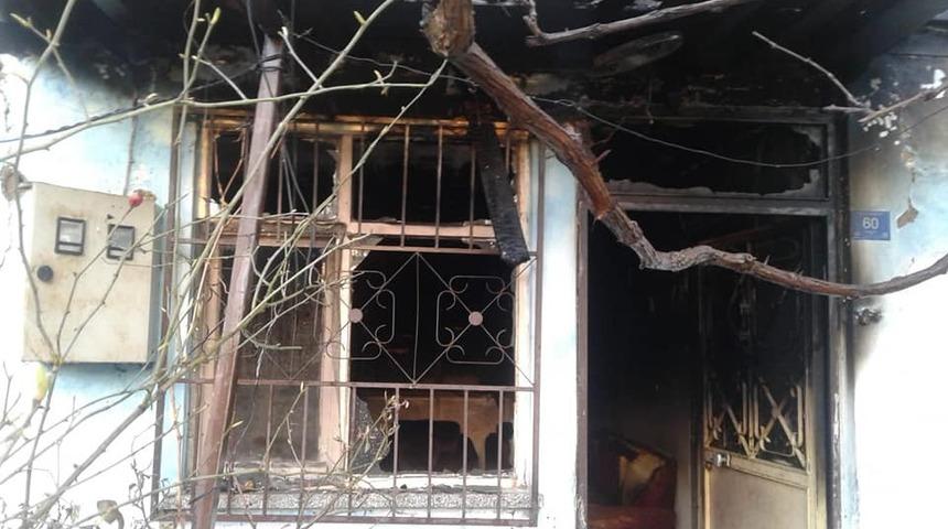 Bilecik&rsquo;te yanan ev kullanılmaz hale geldi