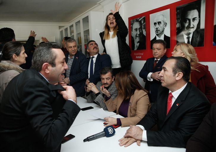  CHP Buca İlçe Başkanlığında büyük gerginlik!  G4