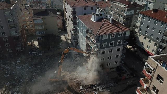  (Havadan fotoğraflarla) Kartal'da ikinci binanın yıkımına başlandı (1)