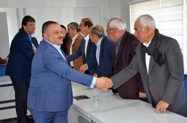 Dicle Elektrik yöneticileri Sur ilçesindeki muhtarları dinledi