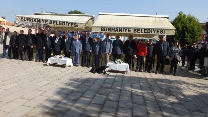 Burhaniye’de Öğretmenler Mahallesi Parkı törenle açıldı