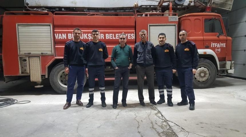 Muradiye itfaiyesinden dayanışma yemeği