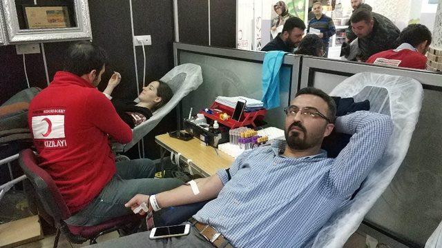 Okulda ödüllü kan bağışı kampanyası