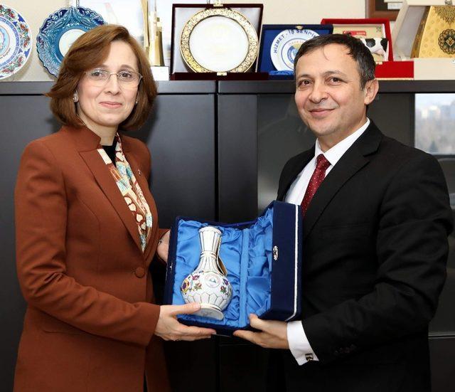 MHP Genel Başkan Yardımcısı Depboylu, ERÜ Rektörü Çalış’ı Ziyaret Etti
