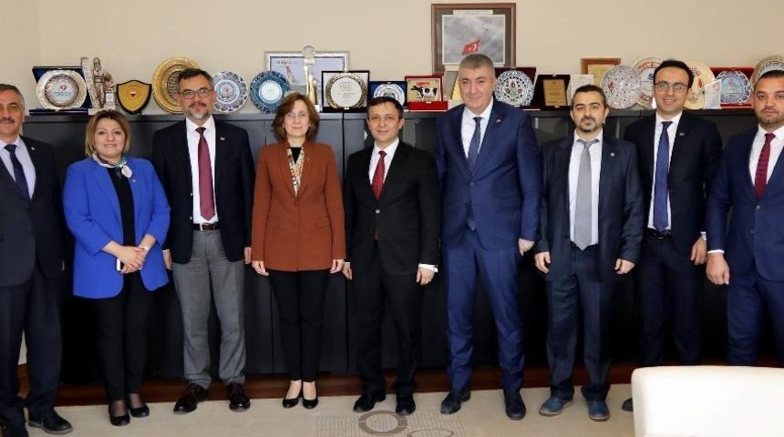 MHP Genel Başkan Yardımcısı Depboylu, ERÜ Rektörü Çalış’ı Ziyaret Etti