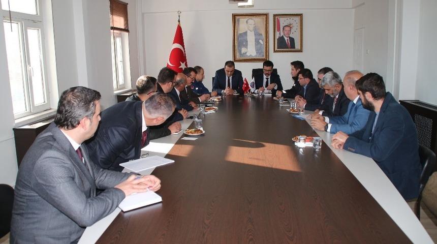 Yunak&rsquo;ta se&ccedil;im g&uuml;venliği toplantısı yapıldı