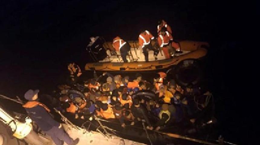 İzmir Dikili'de 46 ka&ccedil;ak yakalandı!