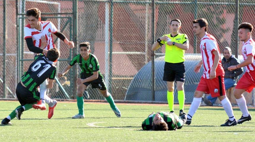 Çimentospor - Sungurlu Belediyespor maçı olaylardan dolayı yarım kaldı