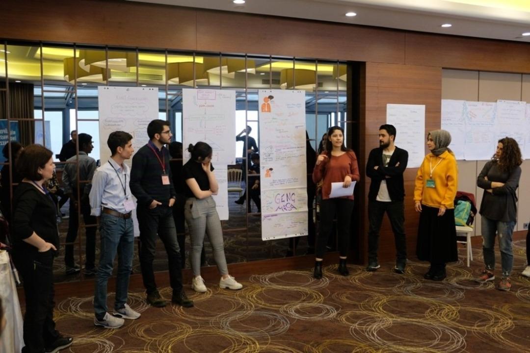 Gen&ccedil;ler katılımcılığı ulusal model haline getirdi