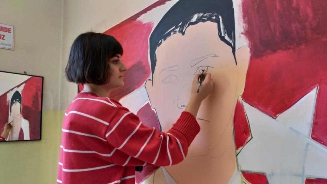 Okulun koridorlarına kahramanlar konuk oluyor