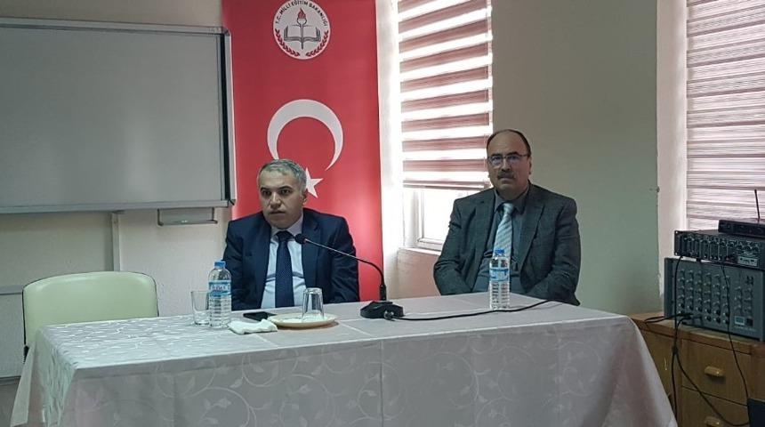 Kula&rsquo;da &lsquo;hayat boyu &ouml;ğrenme&rsquo; toplantısı yapıldı