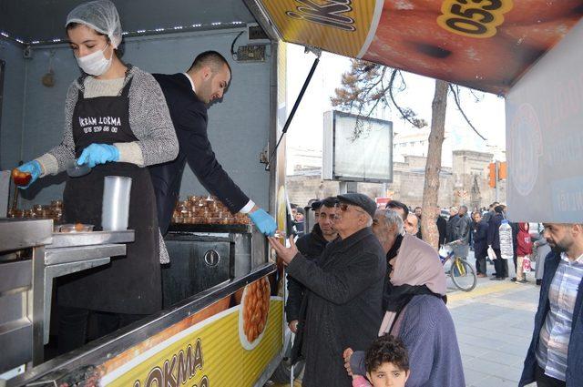 Ülkü Ocakları’ndan ‘Çakıroğlu’ Sergisi