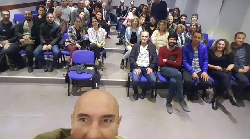 Soyer, kampanyasına destek olmak isteyen g&ouml;n&uuml;ll&uuml;lerle buluştu