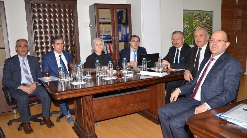 Rekt&ouml;r Akın Levent, akademik birimlerle paylaşım toplantıları yaptı