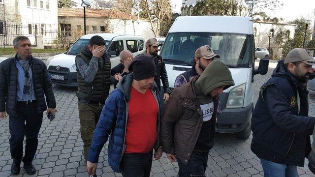 Samsun’da DEAŞ’tan 8 yabancı uyruklu şahıs adliyede