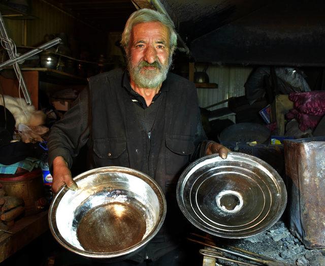 6 yaşında başladığı kalaycılıkta 60 yılı geride bıraktı 