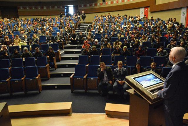 Prof. Dr. Fuat Sezgin ve islam bilim tarihinde yeni ufuklar konferansı düzenlendi