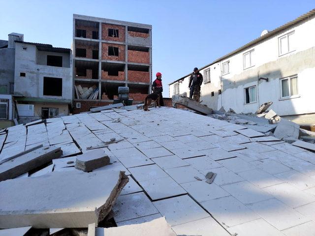 Mersin de &ccedil;atlaklar oluşunca boşaltılan&nbsp;5 katlı bina &ccedil;&ouml;kt&uuml; (2) -Yeniden 1