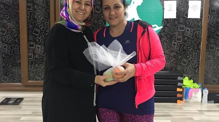 Nesrin Can spor merkezindeki kadınları ziyaret etti