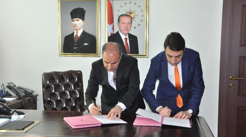 Şırnak&rsquo;ta okulların etrafı ağa&ccedil;landırılacak