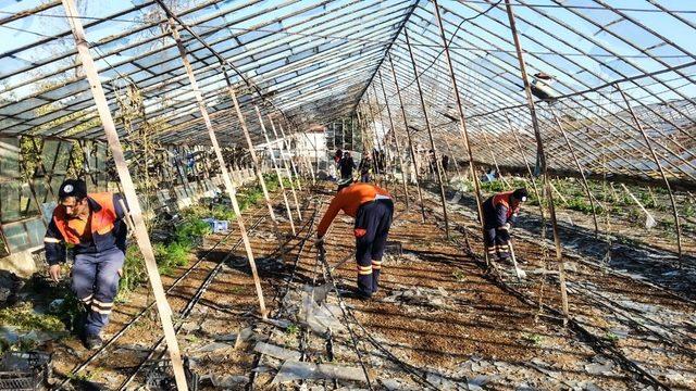 Muratpaşa Belediyesi yaraları sarıyor