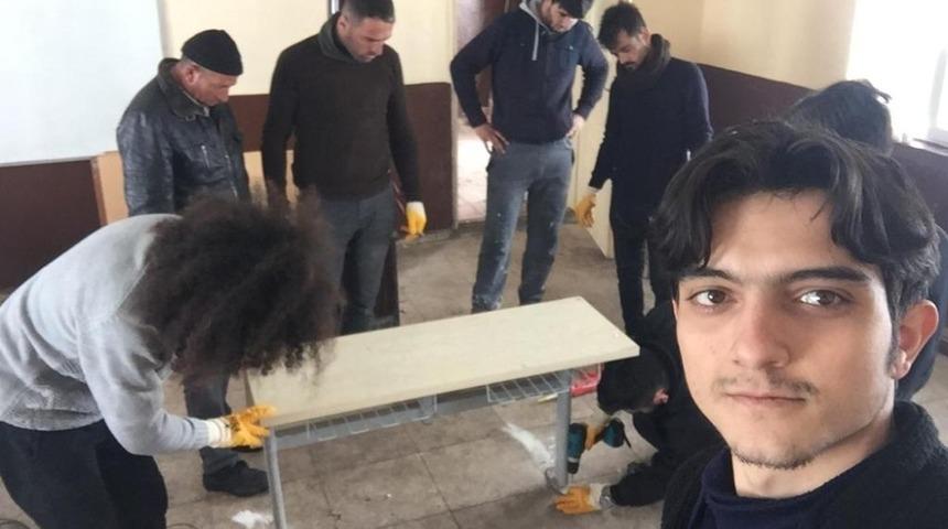 Yıldız Teknik Üniversitesi öğrencileri sınırdaki okulu onardı
