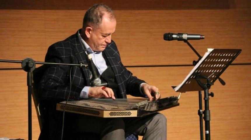 Kanun sanatçısı Aydoğdu, NEVÜ’de konser verdi