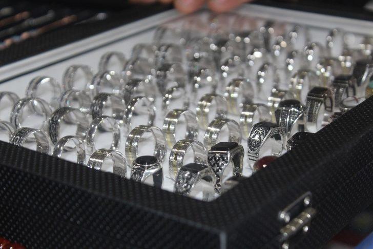 Hediyelik eşya dükkanında 100 bin TL’lik hırsızlık G2