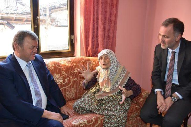 113 yaşındaki Şükriye nine 3 padişah, 12 cumhurbaşkanı, 27 başbakan gördü G4