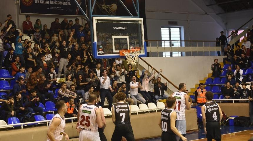 Karesispor, Petkim deplasmanında