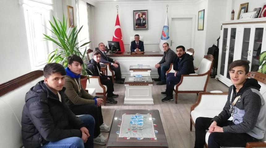 Sporculardan Kaymakam &Ouml;zkan&rsquo;a ziyaret