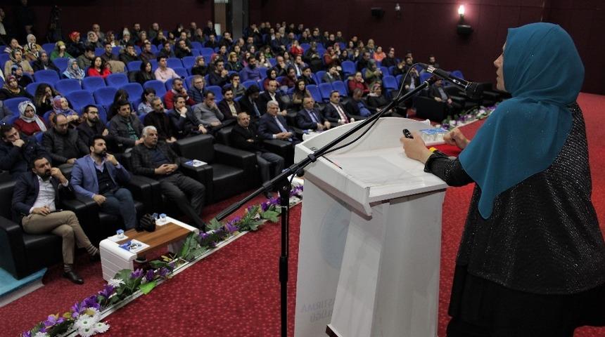 &Ouml;ğretmenlere, &ldquo;Dikkat eksikliği ve Hiperaktivite bozukluğu&rdquo; semineri