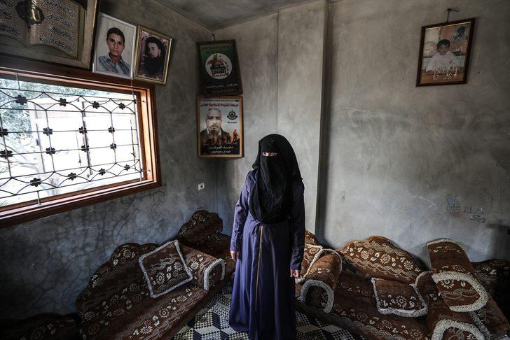 4 defa vurulmasına rağmen gösterilerden vazgeçmiyor G4