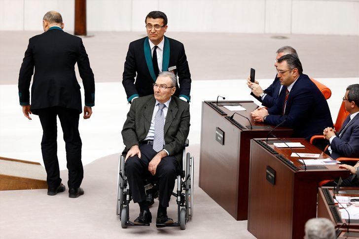 Deniz Baykal'la ilgili son dakika gelişmesi! Meclis'te yemin etti G1