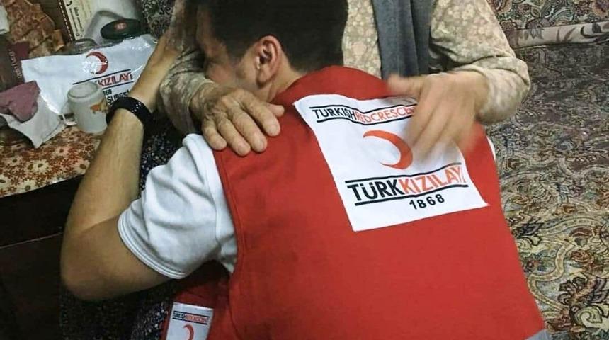 Gen&ccedil; Kızılay Aydın&rsquo;da anlamlı &ccedil;alışmalarıyla dikkat &ccedil;ekiyor